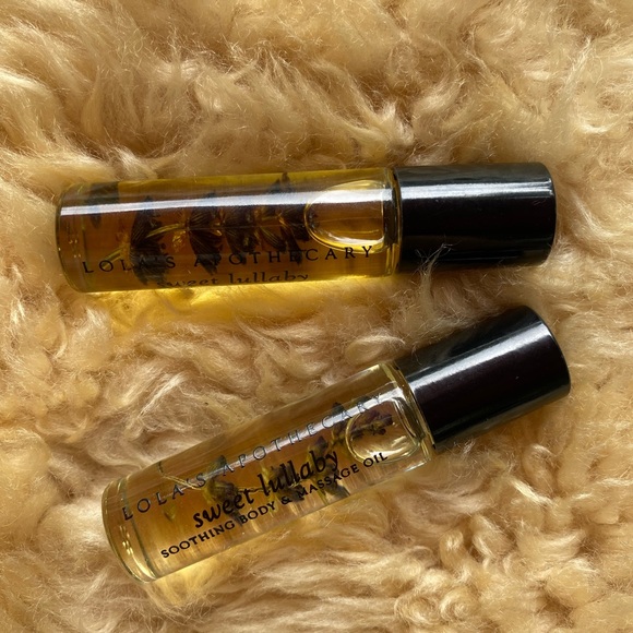 NWT Lola’s Apothecary Soothing Body & Massage Oil - Picture 1 of 3